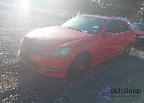 2012 Mercedes-Benz E 350 4Matic z USA, uszkodzony, nr VIN WDDHF8JB0CA611716